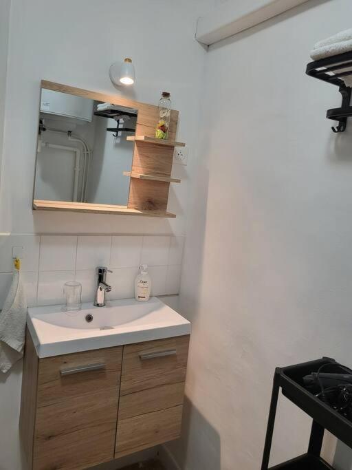 Logement Au Coeur De Marseille, Le Stassi ภายนอก รูปภาพ